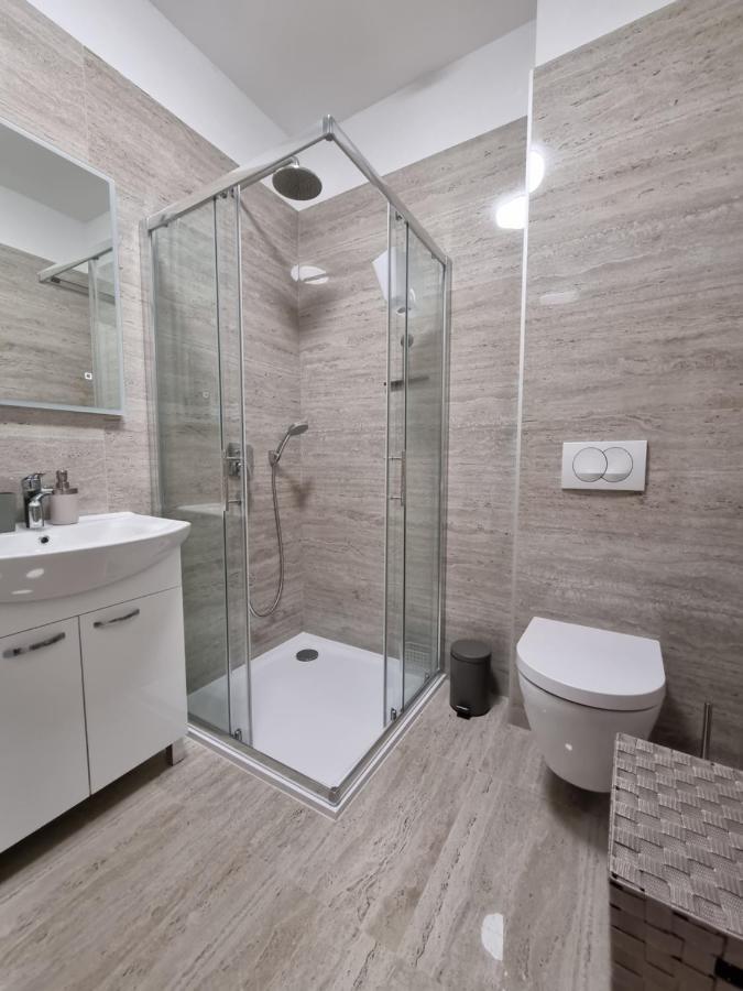 Apartmani Toni Drnis Exterior photo